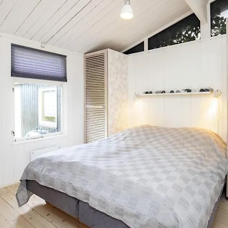 Cozy Seaside Retreat In Eno-by Traum Karrebæksminde