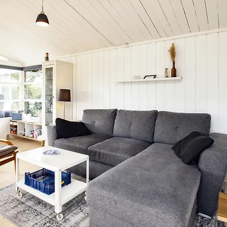 Semesterbostad Cozy Seaside Retreat In Eno-by Traum Karrebæksminde
