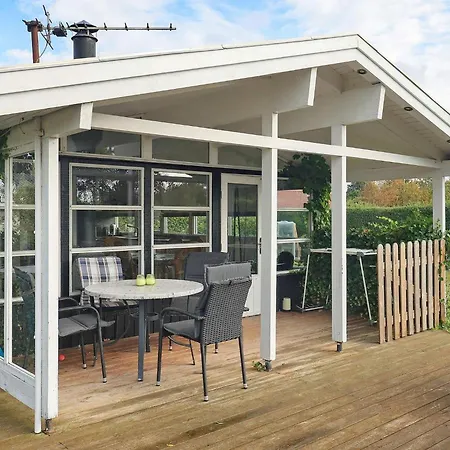 Cozy Seaside Retreat In Eno-by Traum Semesterbostad *