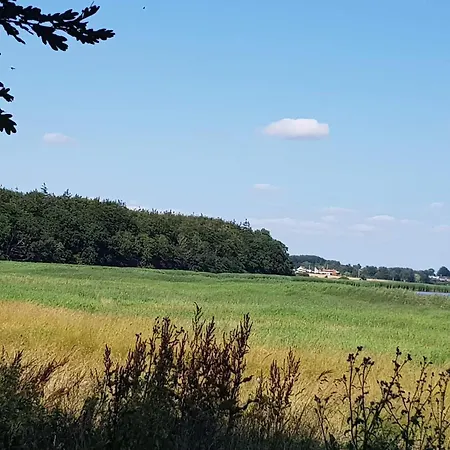 Cozy Seaside Retreat In Eno-by Traum